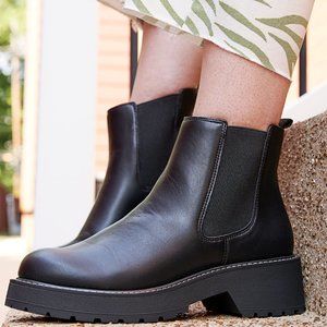 Brand New Madden Girl Karley Chelsea Ankle Combat Boots Size 8.5